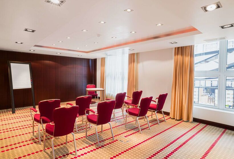 Van Der Valk Hotel Paris Cdg Airport