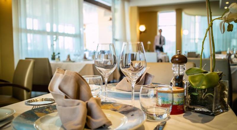 Отель Port Marine