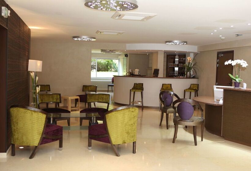 ホテル Hôtel Les Trois Roses, Meylan Grenoble The Originals Boutique