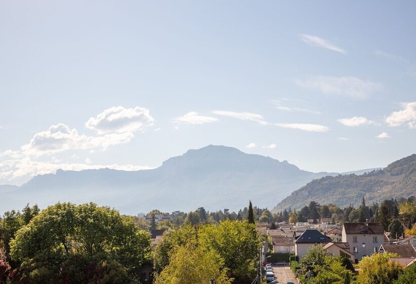 호텔 Hôtel Les Trois Roses, Meylan Grenoble The Originals Boutique