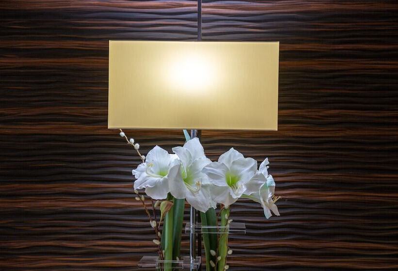 ホテル Hôtel Les Trois Roses, Meylan Grenoble The Originals Boutique