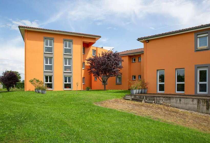 ホテル The Originals Boutique, Hôtel Marytel, Montbrison