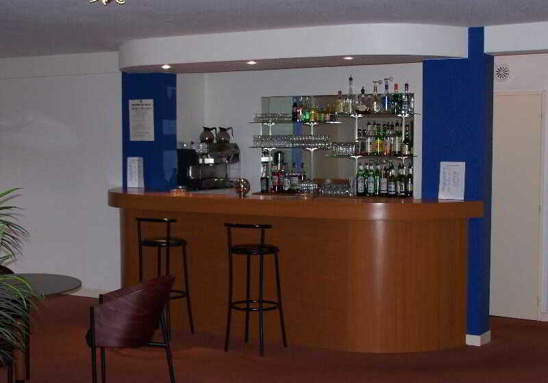 酒店 The Originals Boutique, Hôtel Marytel, Montbrison