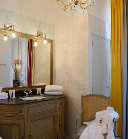 Отель Villa Reine Hortense