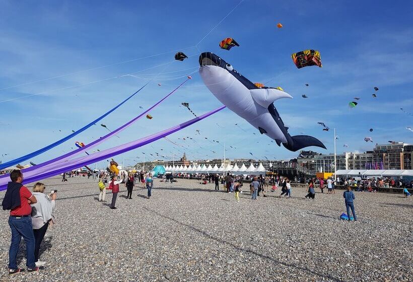 Отель Hôtel Windsor Contact Hôtel