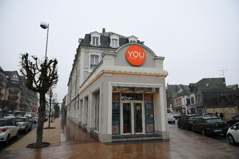 ホテル You Are Deauville