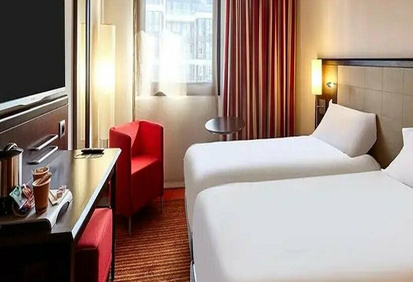 B&B HOTEL St Quentin en Yvelines Centre