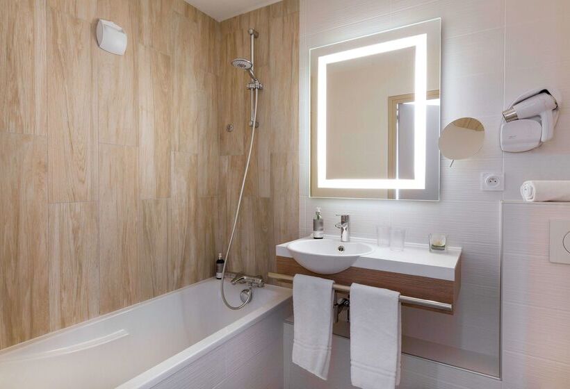 Best Western Les Bains Hotel Et Spa