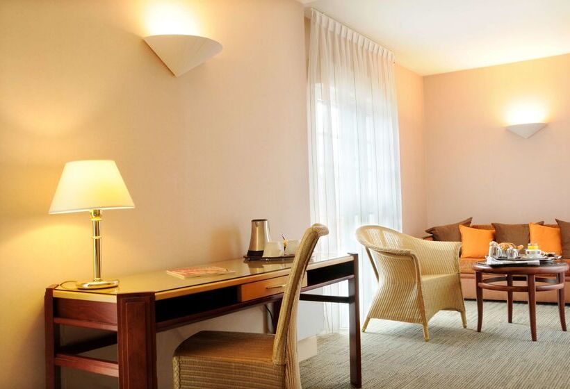 בית מלון כפרי Best Western Poitiers Centre Le Grand