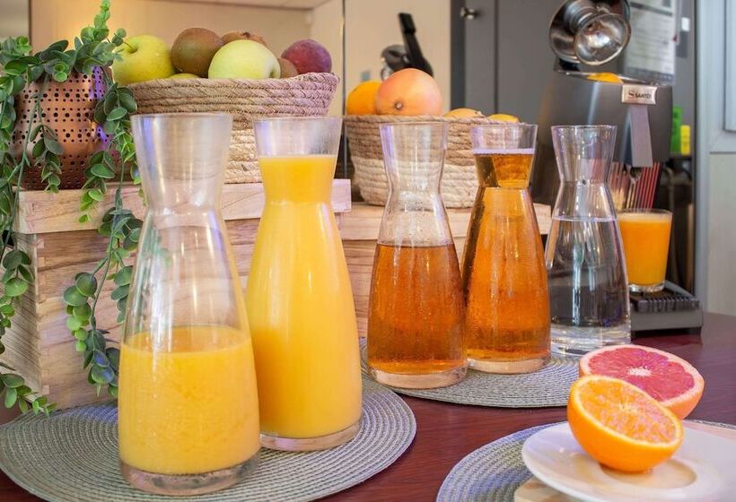 Brit Hotel Bordeaux Aéroport   Le Soretel