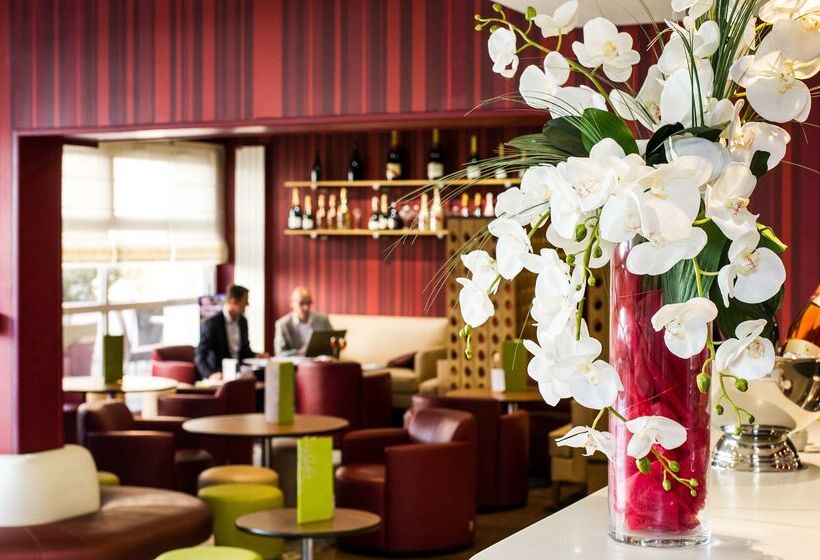 هتل Campanile Reims Centre  Cathedrale