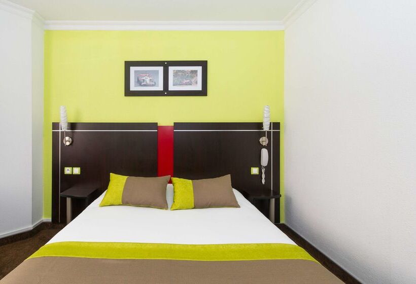 هتل Campanile Reims Centre  Cathedrale