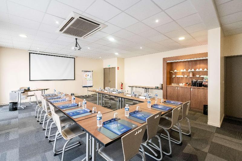 هتل Campanile Reims Centre  Cathedrale