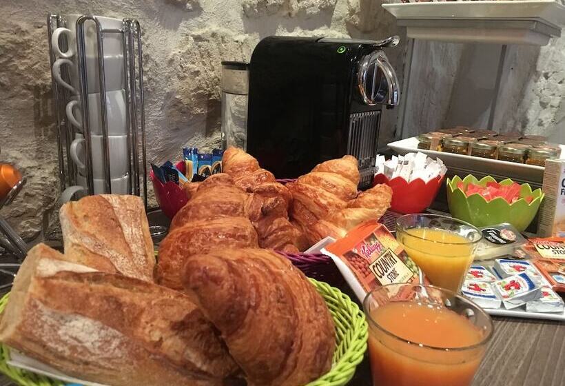 ホテル De Notre Dame