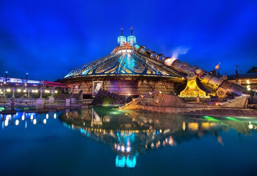 בית מלון כפרי Disney Newport Bay Club