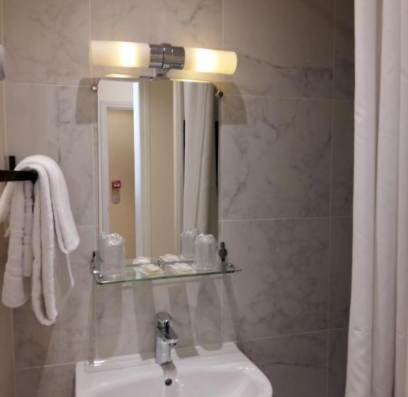 ホテル Hôtel Roi René