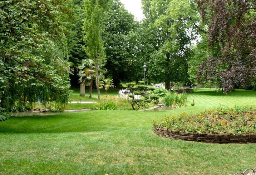 ホテル Hôtel Roi René