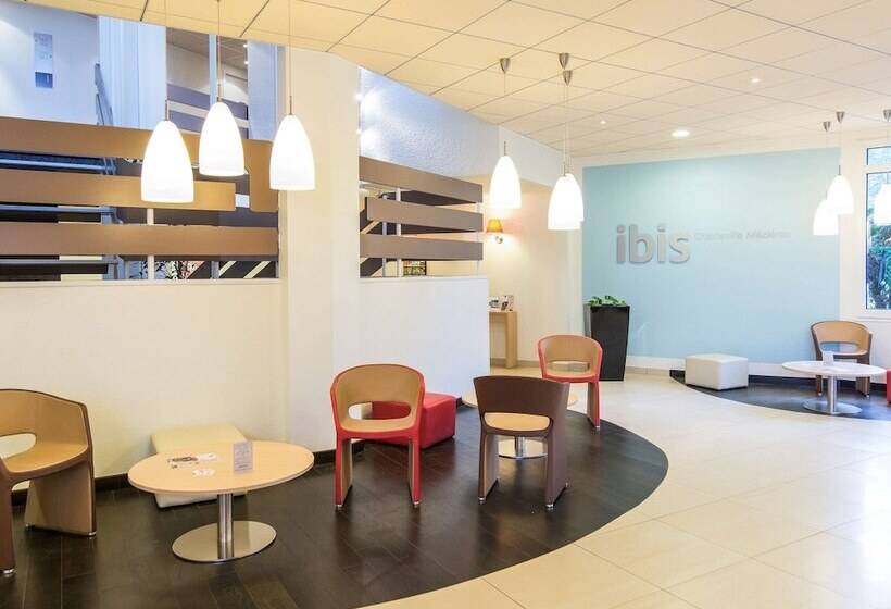 בית מלון כפרי Ibis Charlevillemézières