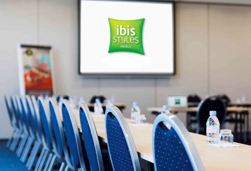 Отель Ibis Styles Angoulême Nord Hôtel Restaurant
