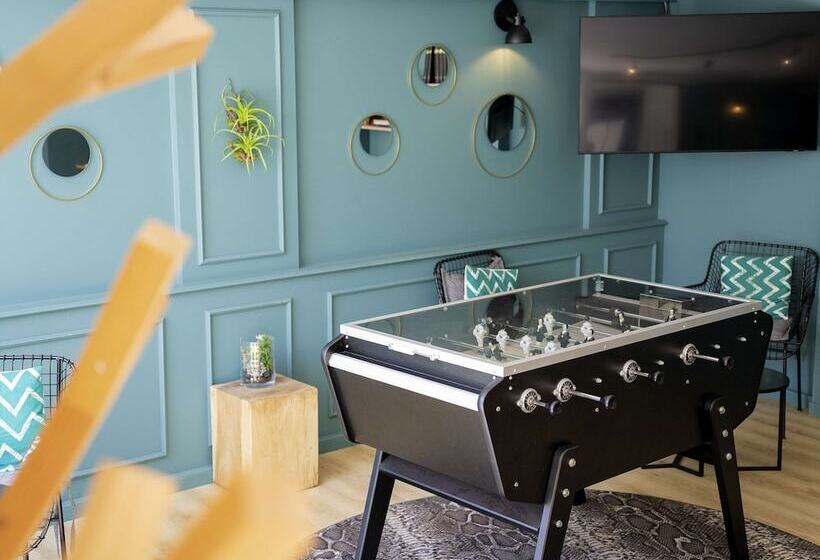 ホテル Ibis Styles Lille Neuville En Ferrain