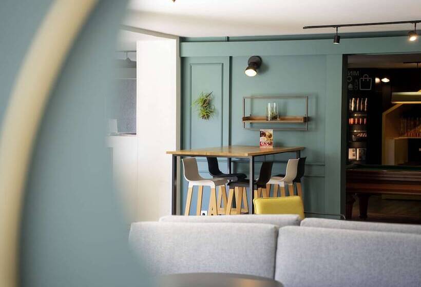 ホテル Ibis Styles Lille Neuville En Ferrain