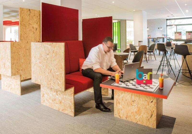 호텔 Ibis Styles Tours Sud