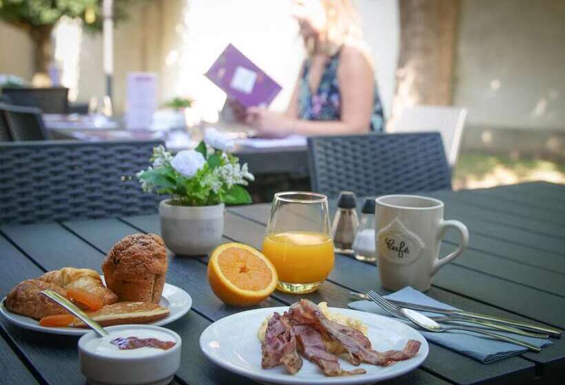 בית מלון כפרי Inn Design Poitiers Sud