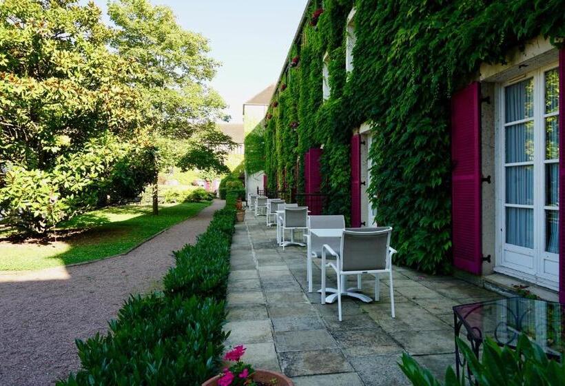 Отель Le Manoir De Gressy
