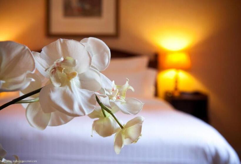 Отель Le Manoir De Gressy