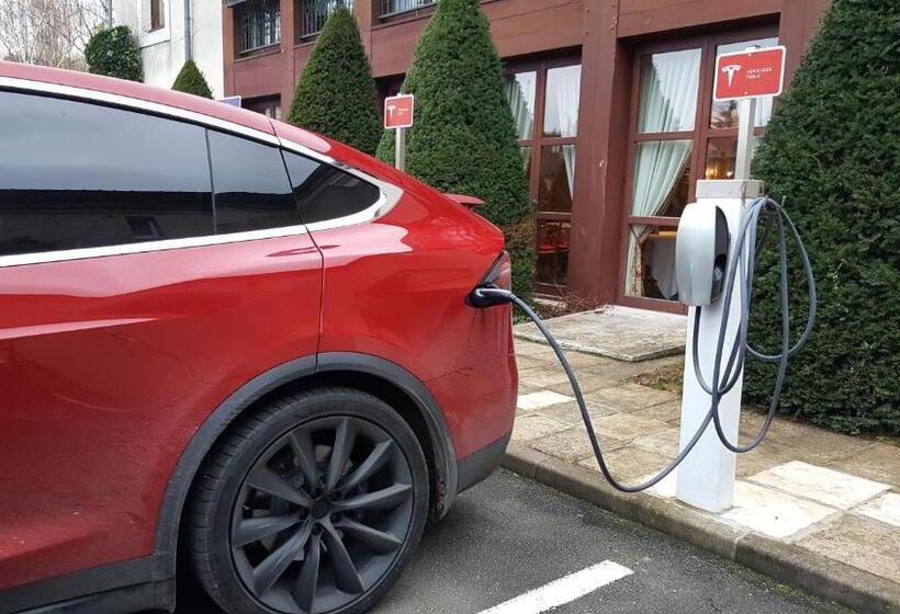 فندق Le Manoir De Gressy