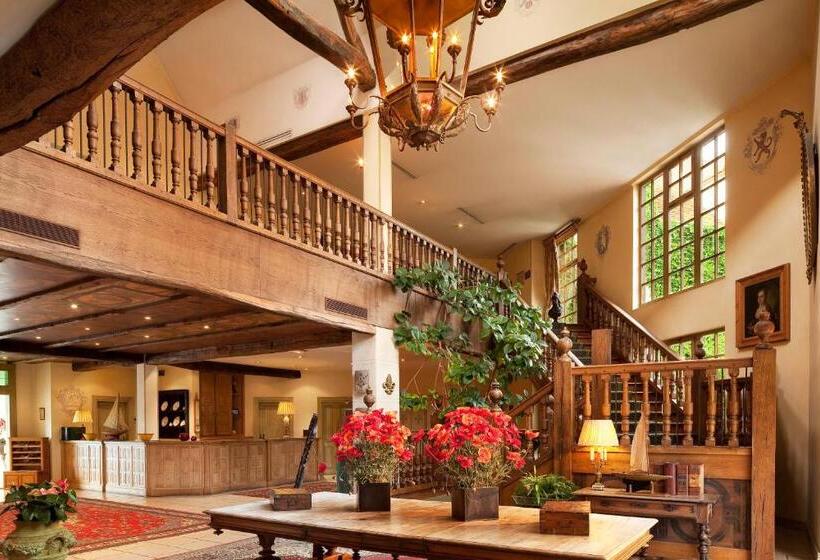 Отель Le Manoir De Gressy