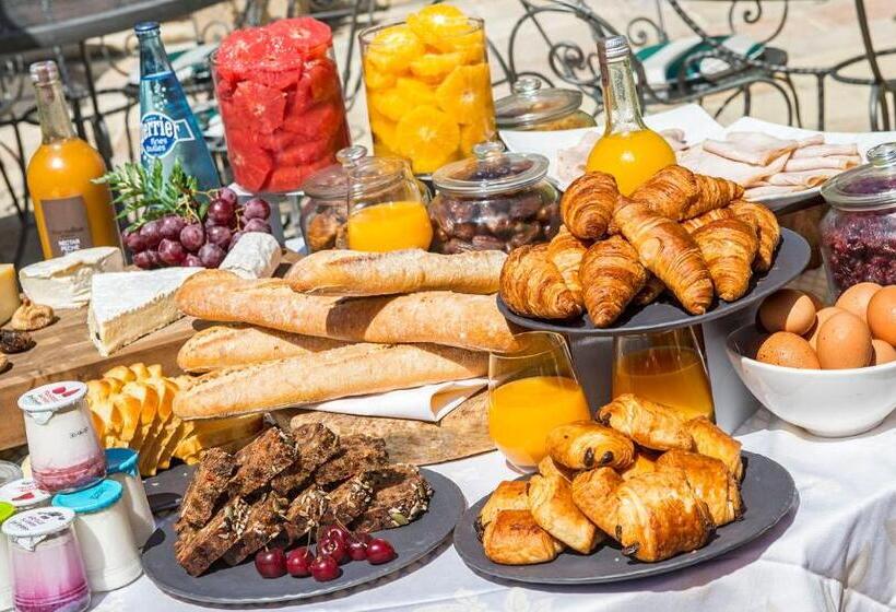 Отель Le Manoir De Gressy