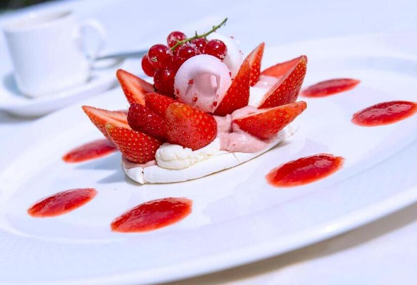 Отель Le Manoir De Gressy