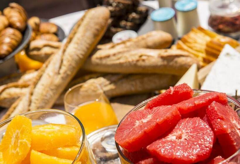 Отель Le Manoir De Gressy