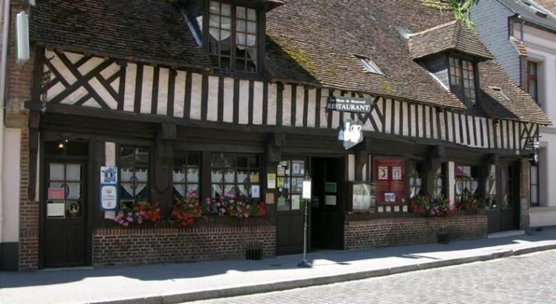 호텔 Logis Hôtel & Restaurant   Les Hauts De Montreuil