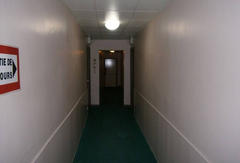 호텔 Logis Hôtel Saint Jacques