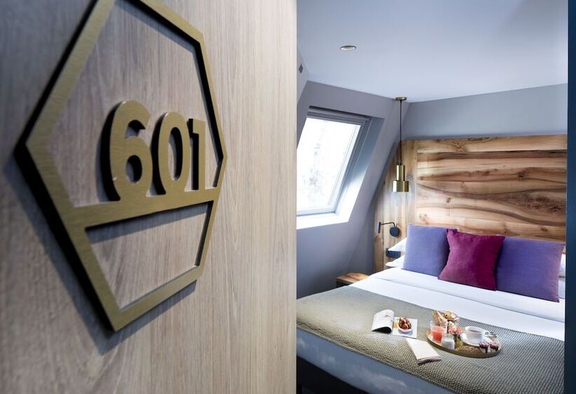 ホテル Maxim Folies