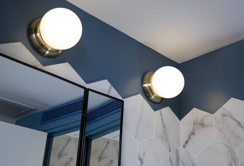 ホテル Maxim Folies