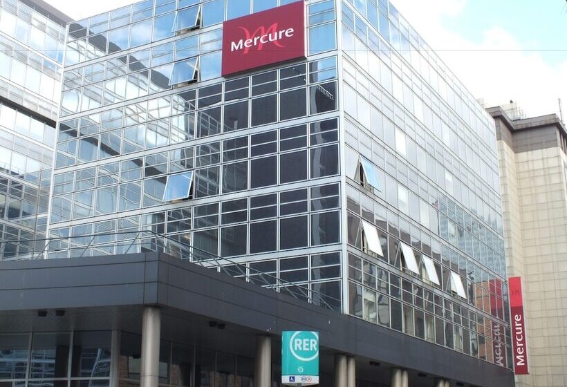 בית מלון כפרי Mercure Paris La Défense Grande Arche