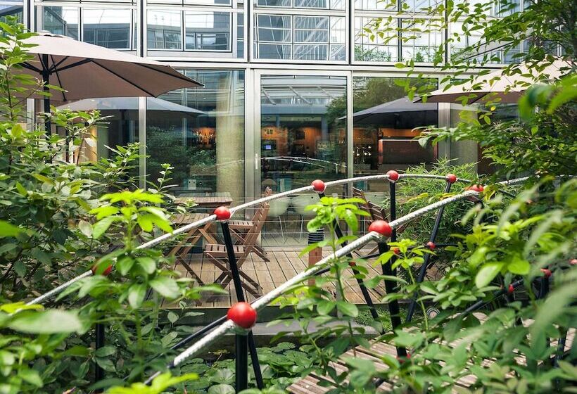 בית מלון כפרי Mercure Paris La Défense Grande Arche