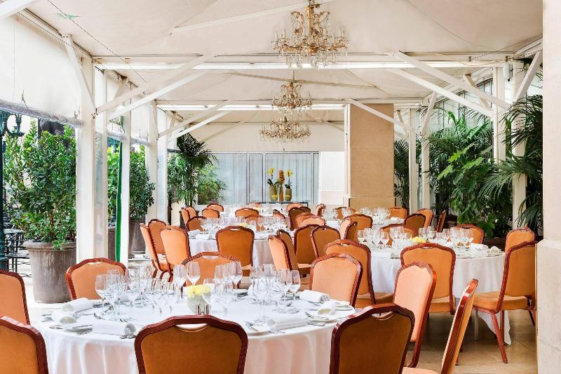 ホテル Paris Marriott Champs Elysees