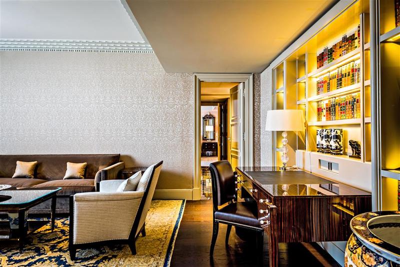 Prince De Galles, A Luxury Collection Hotel, Paris