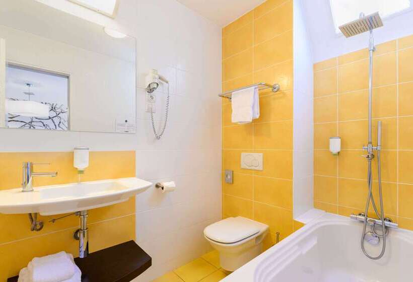 Quality Hotel La Marebaudière Vannes Centre