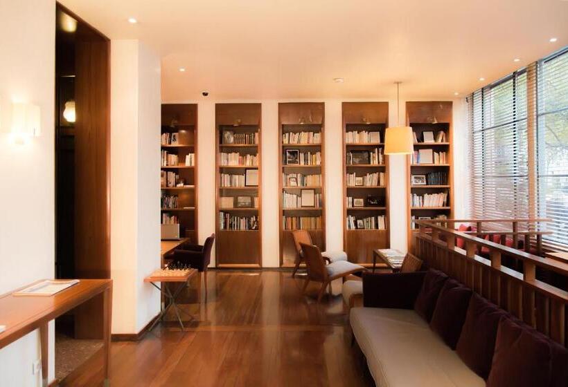 ホテル Quartier Latin