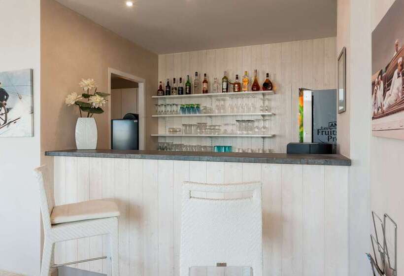 호텔 Hôtel The Originals Miramar, Royan Pontaillac