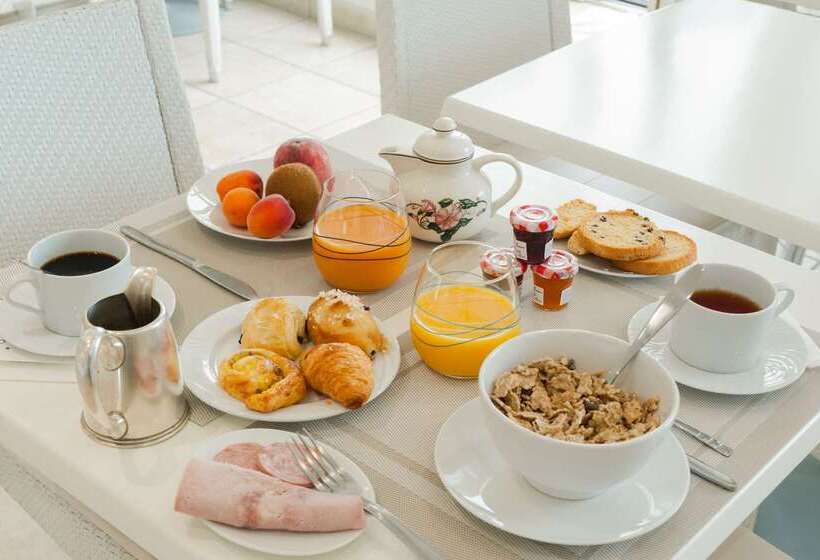 فندق Hôtel The Originals Miramar, Royan Pontaillac