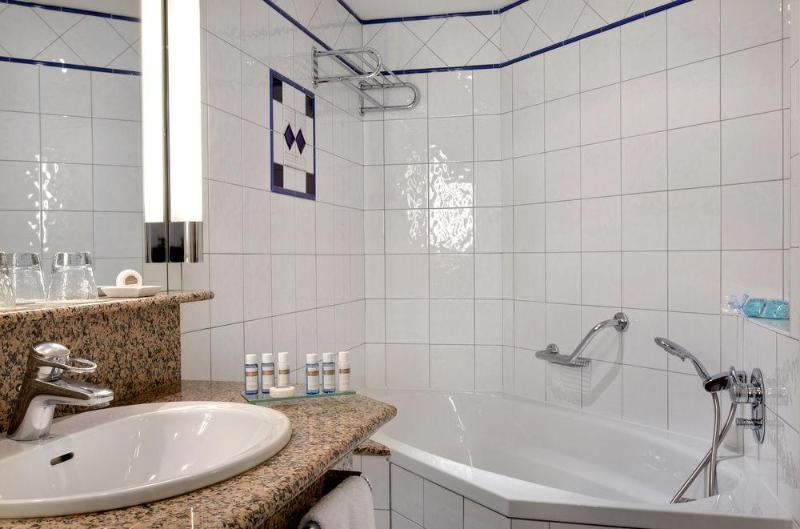 בית מלון כפרי Célestins Spa Thermal & Hôtel By Vy Resort