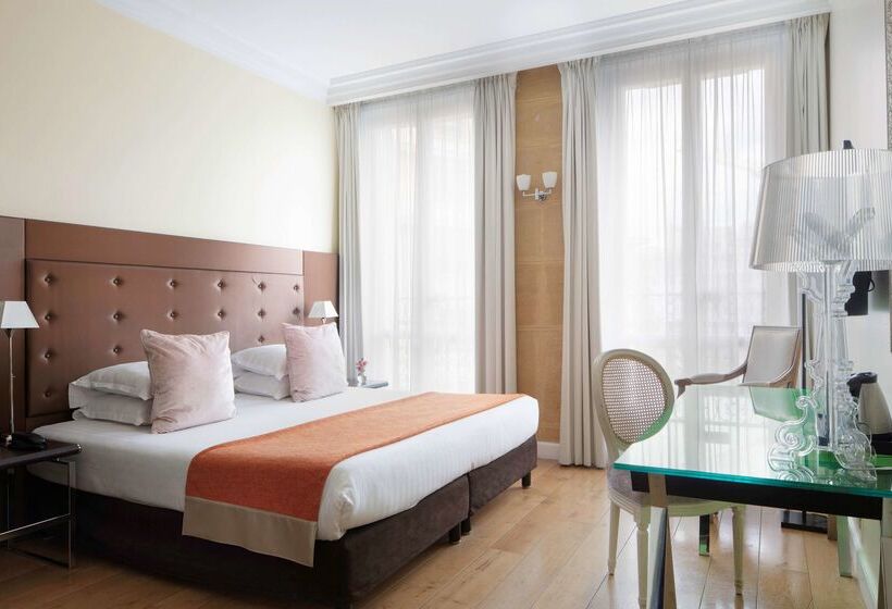 Le 123 Elysees  Astotel