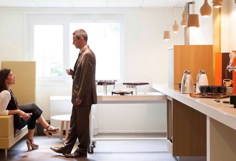 Novotel Fontainebleau Ury