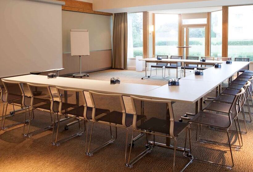 Novotel Fontainebleau Ury